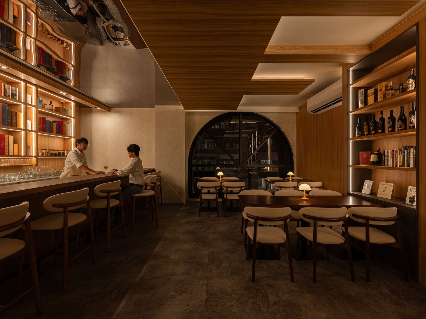餐飲空間，BAR PAGE餐酒館設計